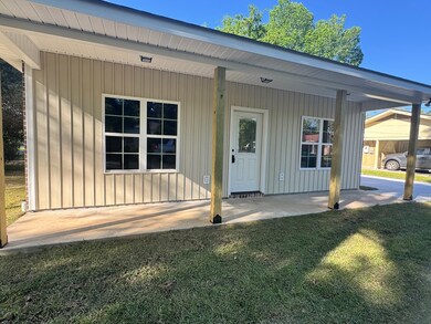 718 Mill St, Picayune, MS 39466 - photo 2