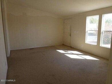 023-273215 -  Living Room 1
