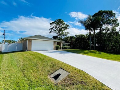 114 Lancaster St, Sebastian, FL 32958 - photo 4