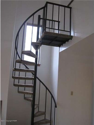 218 Falls Cir, Bushkill, PA 18324 - photo 5