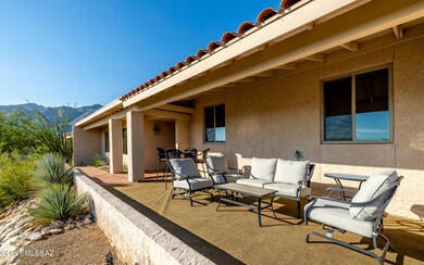 Covered Entry/Patio