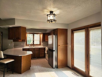 5308 Quail Ct, Sheboygan, WI 53083 - photo 6