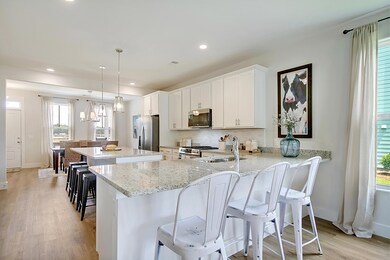 137 Midtown Ave, Summerville, SC 29486 - photo 6