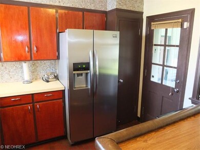Another view of the kitchen.