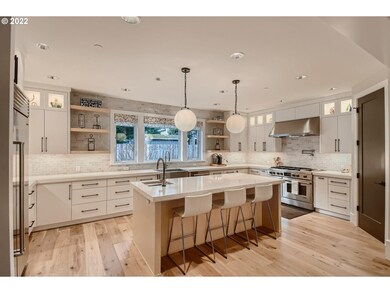 3817 Upper Dr, Lake Oswego, OR 97035 - photo 4