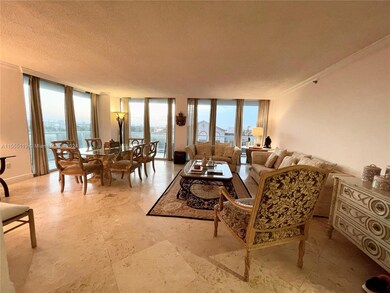 Huge Living area integrated with Dining and Family room
