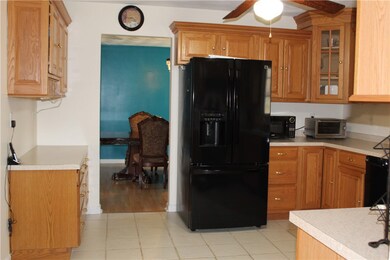 52 Gilcrest Dr, West Warwick, RI 02893 - photo 7