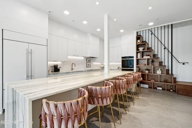 11 - 20-web-or-mls-16_19 N 5th St Unit 3