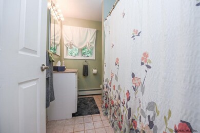 11 Gadsen Ct, Albany, NY 12205 - photo 7