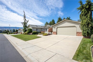 527 Nahalee Dr, East Wenatchee, WA 98802 - photo 4