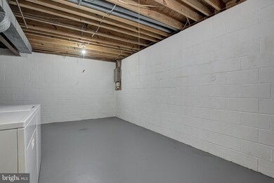 9512 Miranda Ct, Fairfax, VA 22031 - photo 4