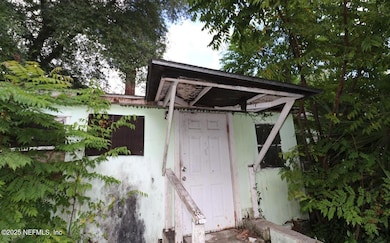 3420 S Palm Ave, Palatka, FL 32177 - photo 2