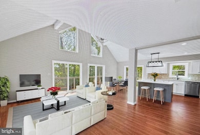 6812 Schaadts Rd, Middle River, MD 21220 - photo 2