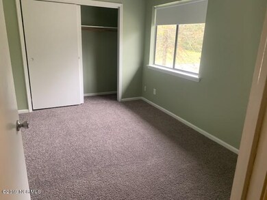 102 Brenda Dr, Jacksonville, NC 28546 - photo 5