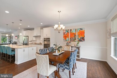 25033 Cambridge Hill Terrace, Chantilly, VA 20152 - photo 6