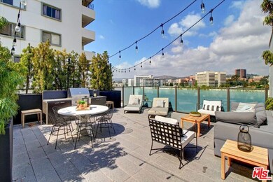 Sundeck