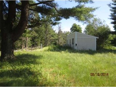 32 Bond St, Spencer, MA 01562 - photo 2