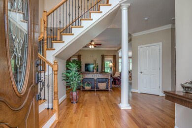 6138 Williams Ct. Foyer
