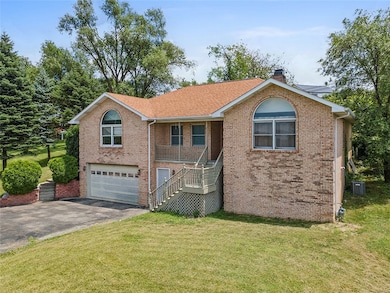 205 Veneze Dr, Pittsburgh, PA 15205 - photo 2