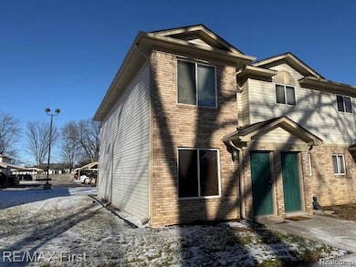 30178 Wedgewood Cir unit 81, Roseville, MI 48066 - photo 4