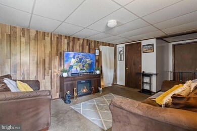 16 Chestnut St, Millville, NJ 08332 - photo 4