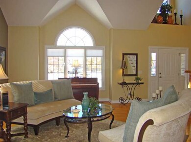 636 W Lorraine Ave, Elmhurst, IL 60126 - photo 5