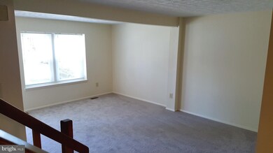 8108 Parkdale Ct, Springfield, VA 22153 - photo 6