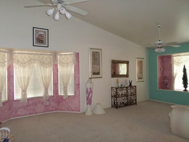 Living Room/Dining Area