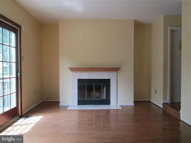 7416 Setting Sun Way, Columbia, MD 21046 - photo 4