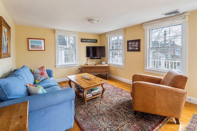 17 Pearl St unit 2, Provincetown, MA 02657 - photo 4