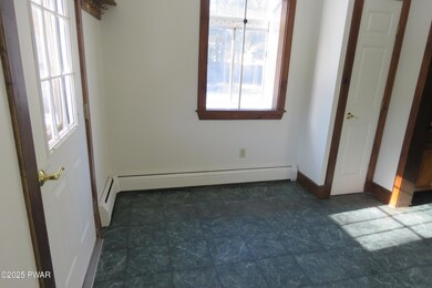 208 Eade Ave, Hawley, PA 18428 - photo 4