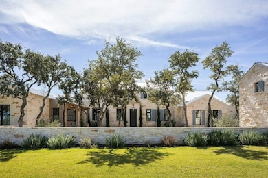 6507 N State Highway 16, Fredericksburg, TX 78624 - photo 3