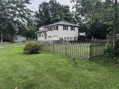 4612 5th St, Menominee, MI 49858 - photo 2