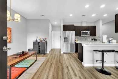 1565 Fiji St, Dallas, TX 75203 - photo 4