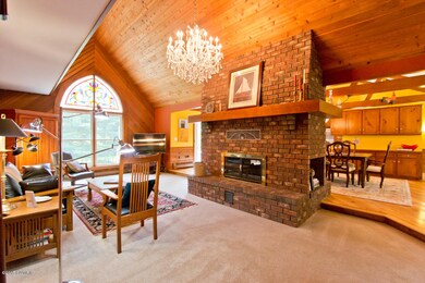 006 living room - IMG_2871