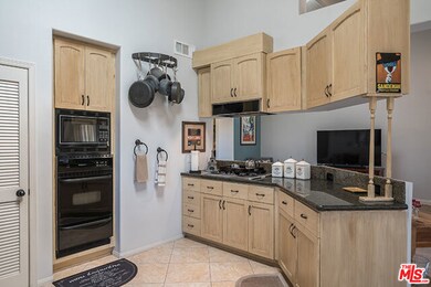 539 E Walnut Ave unit A, El Segundo, CA 90245 - photo 3