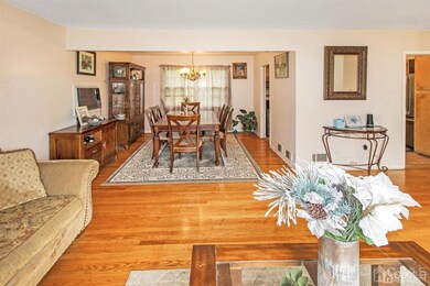 17 Starlit Dr, Middlesex, NJ 08846 - photo 3