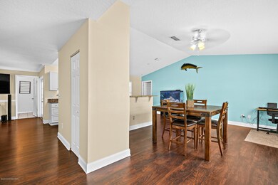 7209 Carlowe Ave, Cocoa, FL 32927-Living