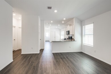 18438 Running Shadow Ct, Hockley, TX 77447 - photo 6