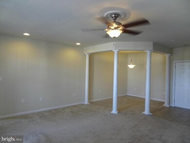 9711 Handerson Place unit 306, Manassas Park, VA 20111 - photo 5