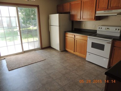 121 Croatan Ct, Jacksonville, NC 28546 - photo 6