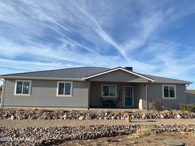 985 N Grandview, Paulden, AZ 86334 - photo 2