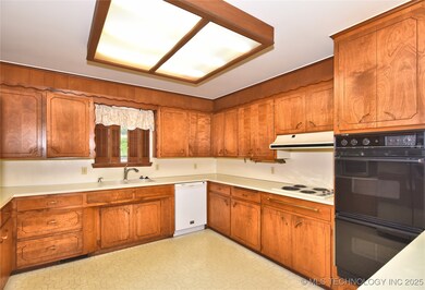 231 E Washington St, Broken Arrow, OK 74012 - photo 7