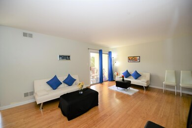 205 Michaels Ct unit 205, Woodbridge, NJ 07095 - photo 7