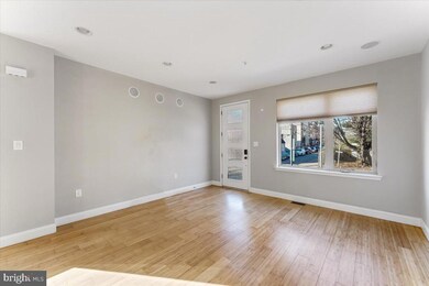 1613 S 21st St, Philadelphia, PA 19145 - photo 7