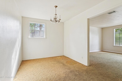 612 W New York Ave, McComb, MS 39648 - photo 3