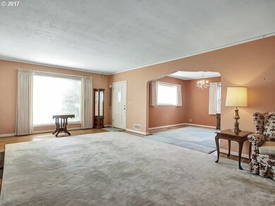Living Room/Dining Room