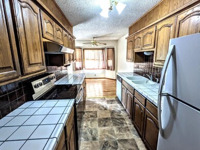 1633 N Mars St, Wichita, KS 67212 - photo 6