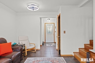 1141 6th Ave N, Clinton, IA 52732 - photo 5