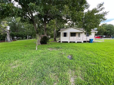 122 7th St, Rosenberg, TX 77471 - photo 4